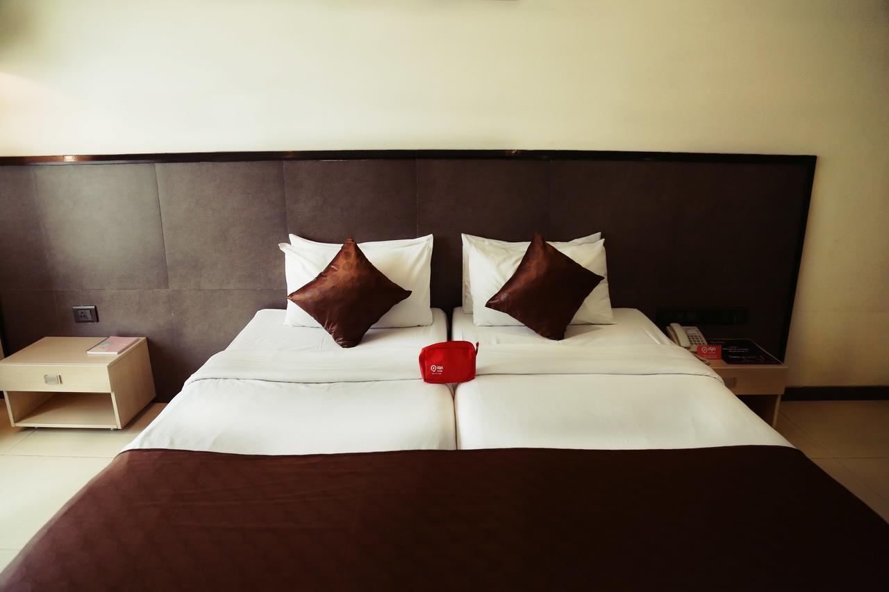 The Sirona Hotel Пуне Екстер'єр фото