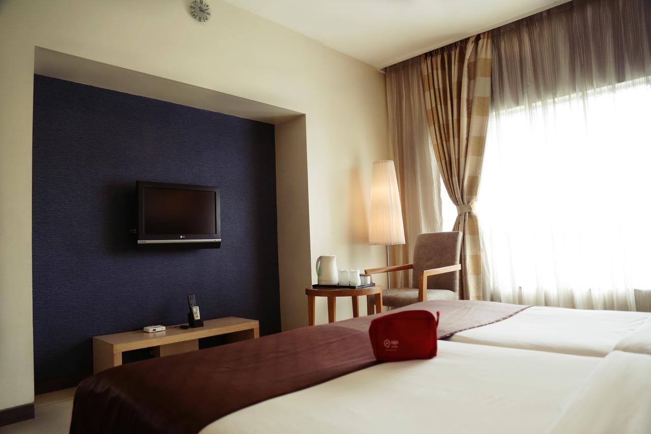 The Sirona Hotel Пуне Екстер'єр фото