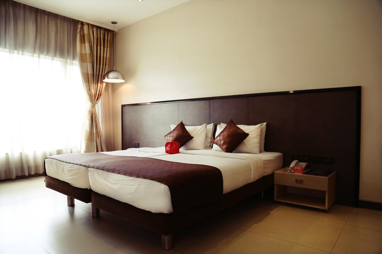 The Sirona Hotel Пуне Екстер'єр фото