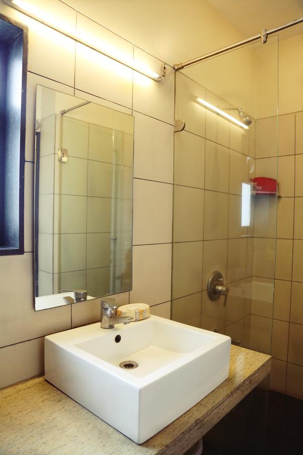 The Sirona Hotel Пуне Екстер'єр фото