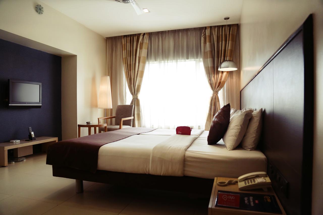 The Sirona Hotel Пуне Екстер'єр фото