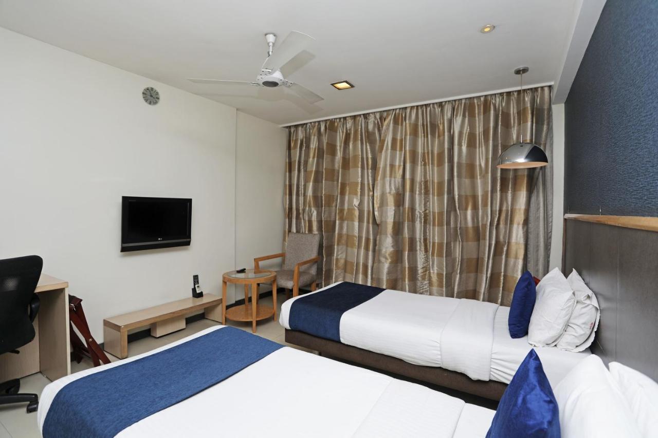 The Sirona Hotel Пуне Екстер'єр фото