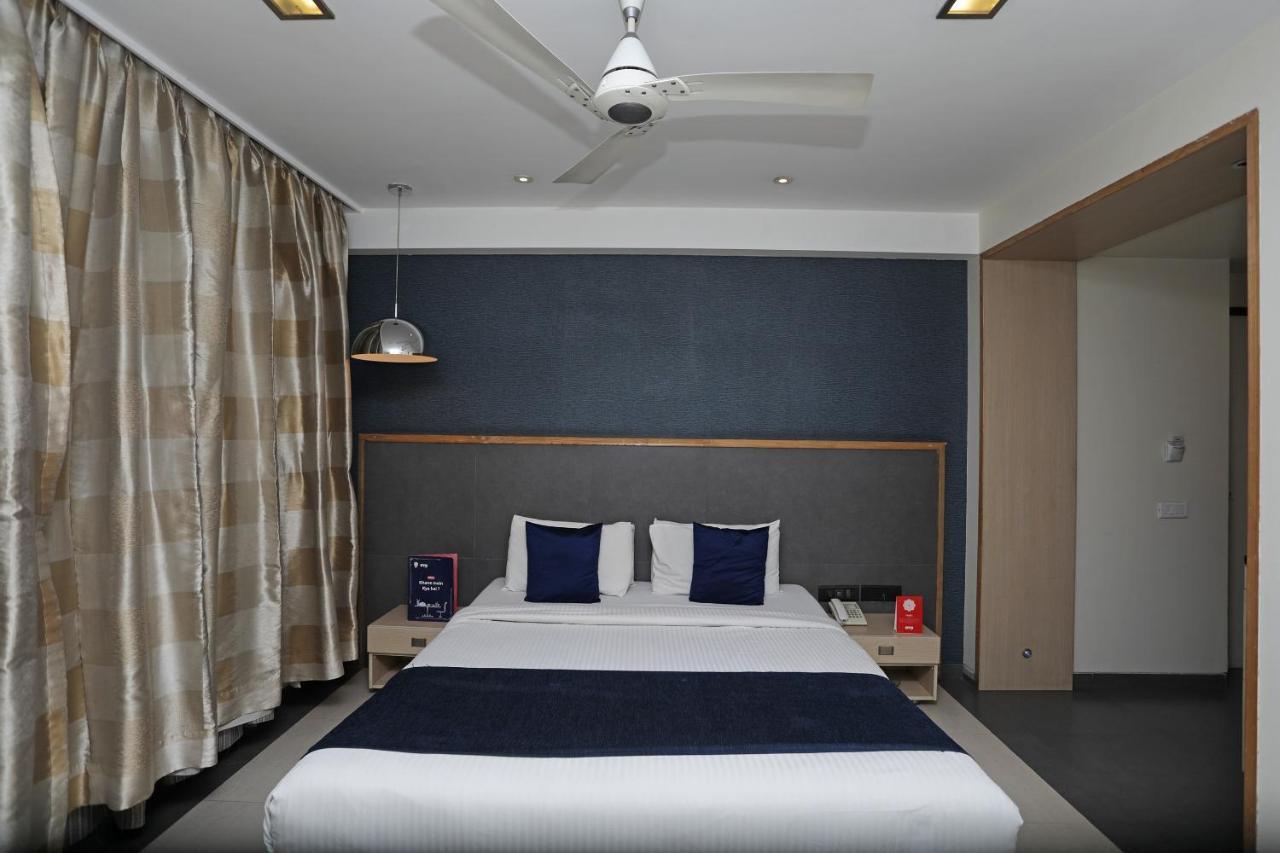The Sirona Hotel Пуне Екстер'єр фото