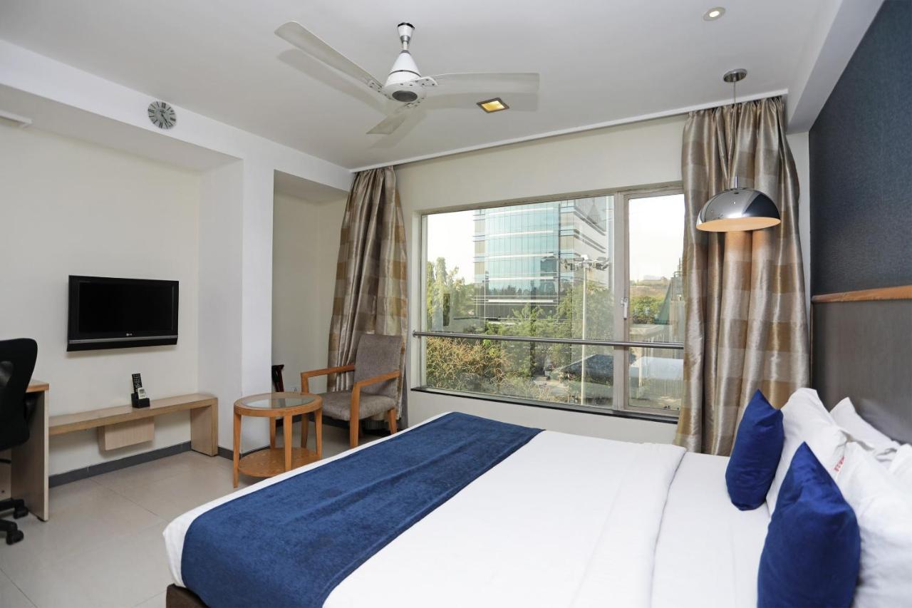 The Sirona Hotel Пуне Екстер'єр фото